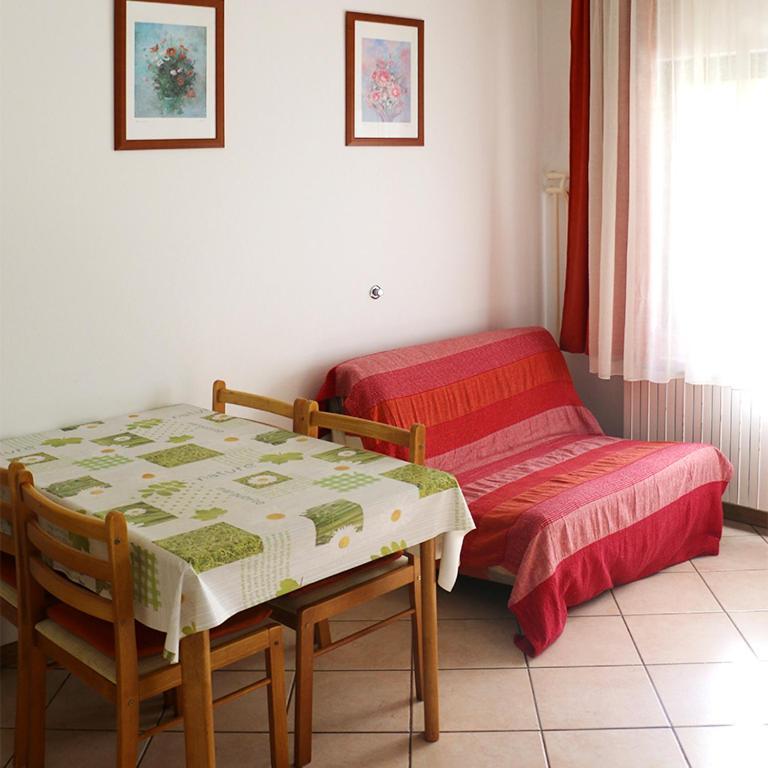 Apartments Silva Pula Bagian luar foto